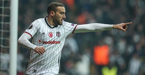 Fenerbahçeli Skrtel, "Türkiye ile İngiltere ligleri farklı. Cenk'in, İngiltere'de iyi