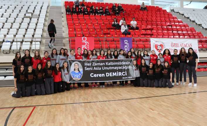 Ankara’da 8 gün önce vefat eden İbank Spor Kulübü voleybolcusu