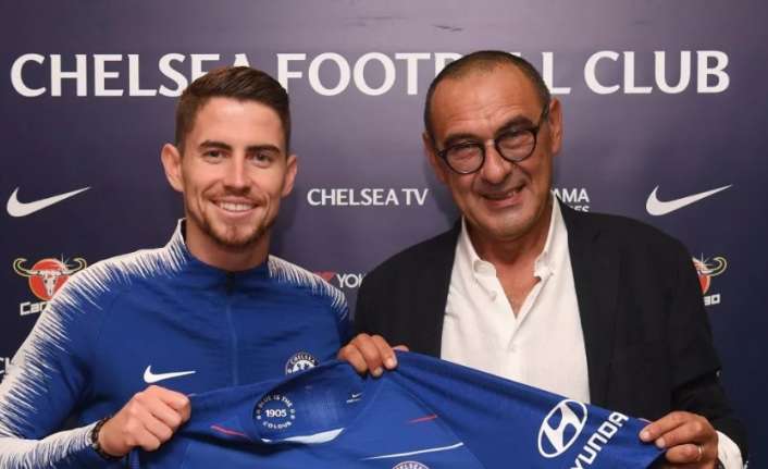 Takımın başına Maurizio Sarri’yi getiren Chelsea, Sarri’nin eski takımı Napoli’nin
