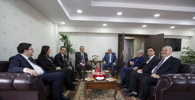CHP Genel Başkan Yardımcısı ve Parti Sözcüsü Tezcan başkanlığındaki heyet,
