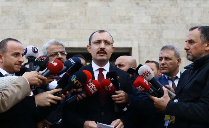 AK Parti Grup Başkan Vekili Mehmet Muş, "Siz arka kapıda,