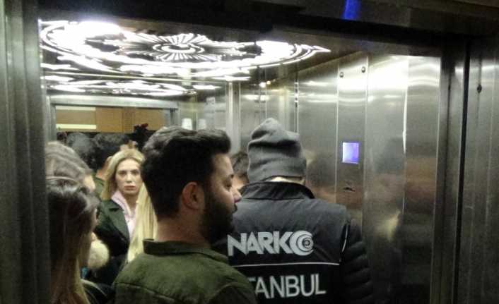 İstanbul Emniyet Müdürlüğü Narkotik Suçlarla Mücadele Şube ekipleri tarafından gözaltına