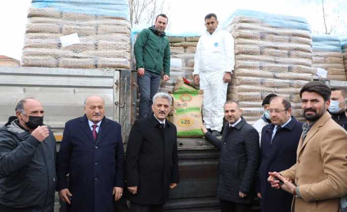 Çiftçilere %75'i Hibe, 380 Ton Sertifikalı Buğday Tohumu Dağıtıldı