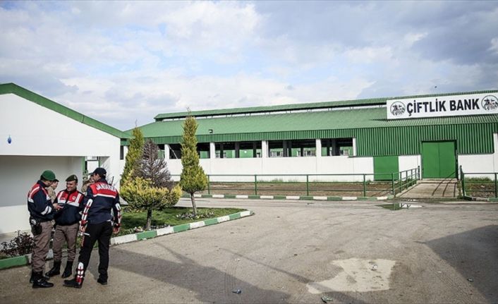 Çiftlik Bank'ın, İnegöl'deki tesislerini, FETÖ/PDY soruşturması kapsamında eski Vali Harput'un