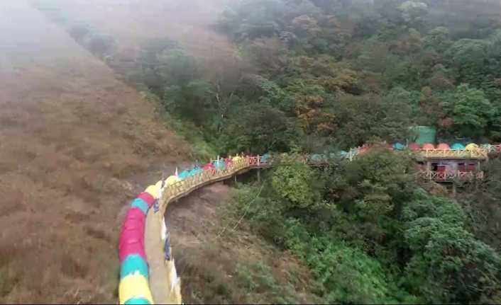 Çin’in doğusunda bulunan Jiangxi eyaletinde dünyanın en uzun çadır kurma