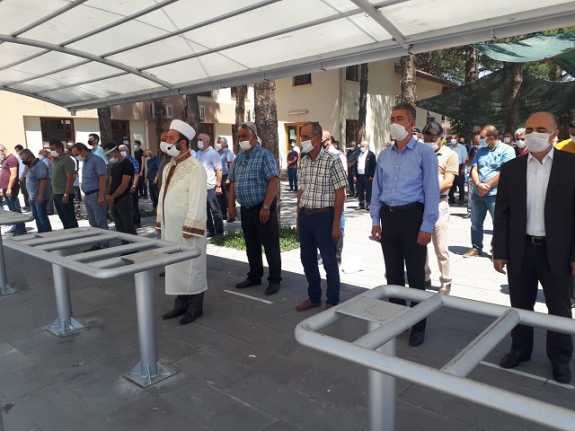 İstanbul’da tedavi gördürdüğü hastanede hayatını kaybeden Eyüp Şenol Çivit için