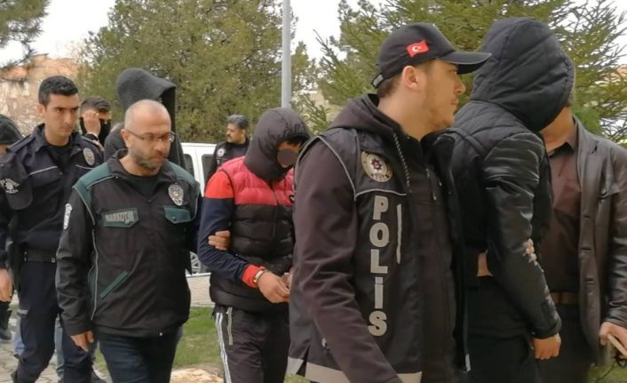 Çorum’da düzenlenen uyuşturucu operasyonunda 11 zanlı gözaltına alındı. 