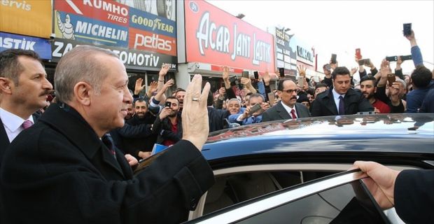 Cumhurbaşkanı Erdoğan, İskitler'de esnaf ziyaretinde yaptığı konuşmada, "Evelallah, bu millet
