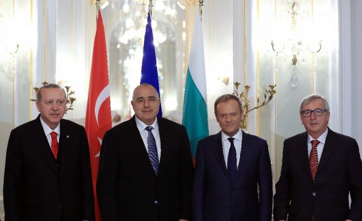 Cumhurbaşkanı Recep Tayyip Erdoğan, Türkiye-AB Zirvesi’ne katılmak üzere geldiği Varna’da