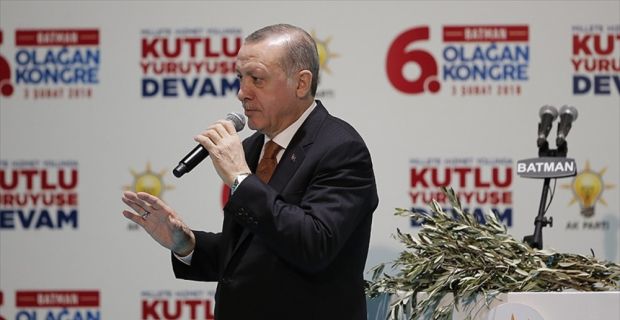 Cumhurbaşkanı Erdoğan, "Bu topraklar, millete silah doğrultan darbecilere, sokakları savaş