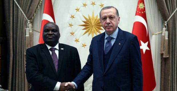 Cumhurbaşkanı Erdoğan, Burundi Meclis Başkanı Nyabenda'yı kabul etti. 
