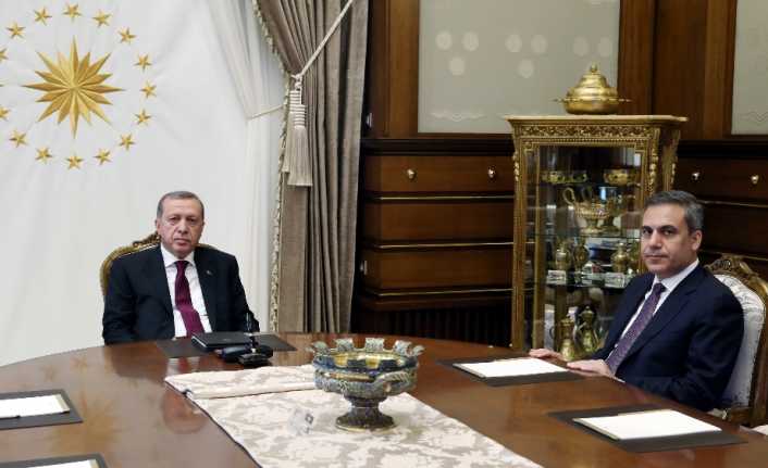Cumhurbaşkanı Recep Tayyip Erdoğan, Milli İstihbarat Teşkilatı (MİT) Başkanı Hakan