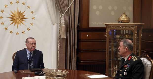 Cumhurbaşkanı Recep Tayyip Erdoğan, Genelkurmay Başkanı Orgeneral Hulusi Akar'ı kabul