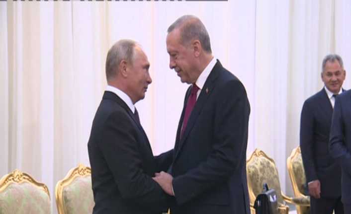 Cumhurbaşkanı Recep Tayyip Erdoğan, tarihi üçlü zirve için geldiği İran’ın