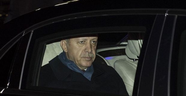 Cumhurbaşkanı Erdoğan, İtalya'nın başkenti Roma'daki temaslarının ardından saat 02.00'de özel