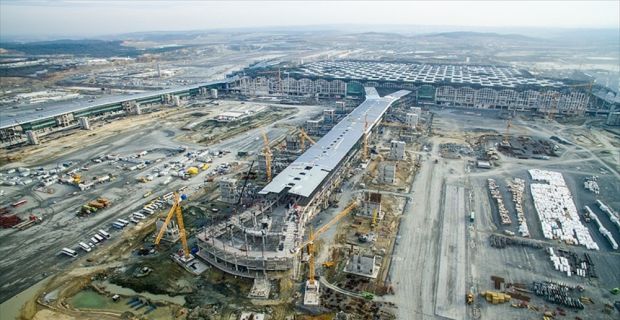 Ulaştırma, Denizcilik ve Haberleşme Bakanı Arslan, "Havalimanımız açılmadan önce sayın