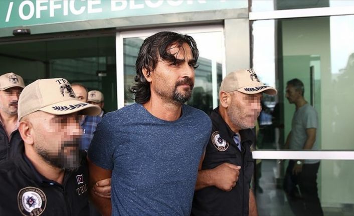 FETÖ davasında sözde 'Yurtta sulh konseyi' üyelerinden eski yarbay Karacan,