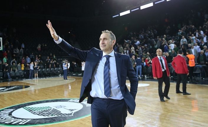 Darüşşafaka Başantrenörü Blatt, "Benim felsefemde pes etmek yok. Maçı bir