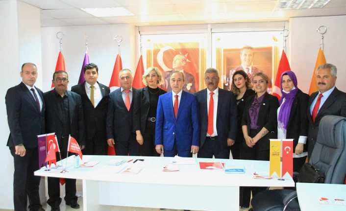 Türkiye Değişim Partisi (TDP) Genel Başkan Yardımcısı Adnan Delikurt, parti