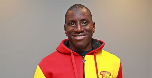 Göztepe, Senegalli forvet Demba Ba ile sezon sonuna kadar sözleşme