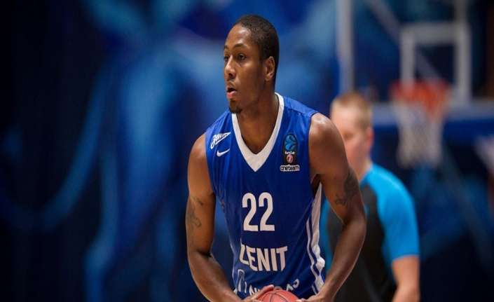 2018-2019 sezonu kadro çalışmalarını sürdüren TOFAŞ Basketbol Takımı, ilk transferini