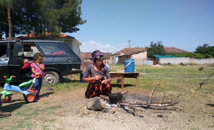 Denizli’nin Çivril ilçesinde genç bir kadın, eşi cezaevine girdikten sonra