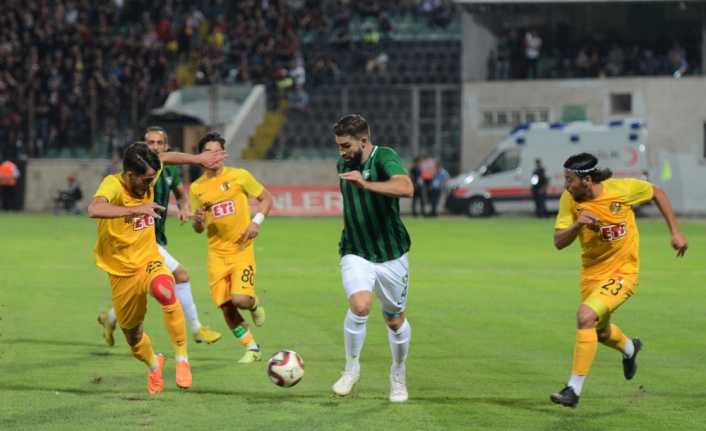 Spor Toto 1. Lig’in 5. haftasında Denizlispor, sahasında Eskişehirspor’u 4-1