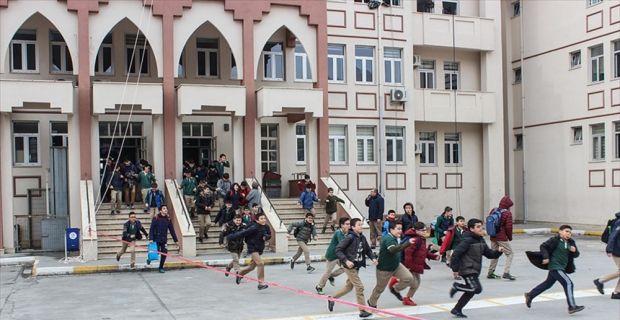 Milli Eğitim Bakanlığınca, 2000 yılından önce inşa edilen ve en