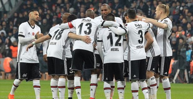 Spor Toto Süper Lig'in 23. haftasında oynanan Beşiktaş ile Fenerbahçe