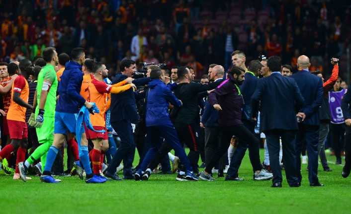 Galatasaray ile Fenerbahçe arasında