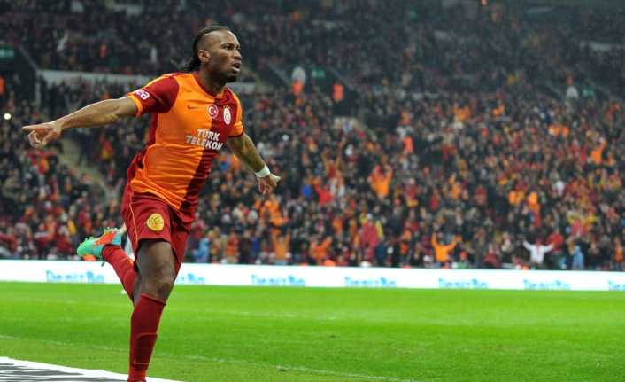 Bir dönem Galatasaray formasını da giyen Fildişi Sahilli Dünya yıldızı