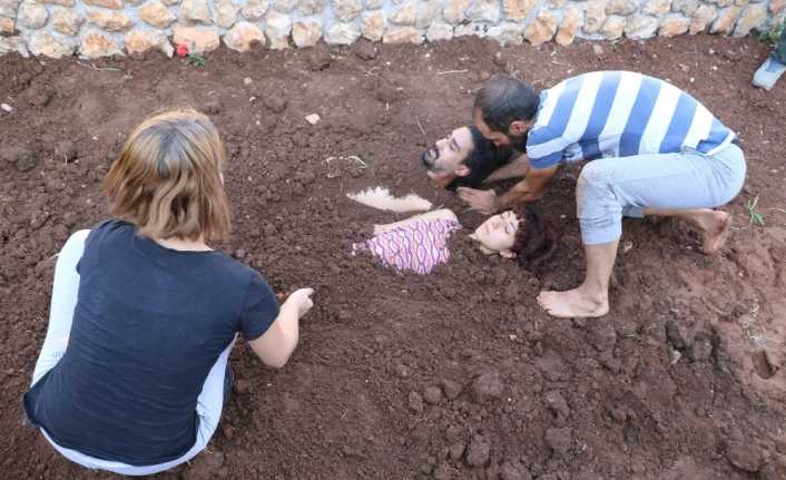 Diyarbakır’da ilginç bir atölye çalışması yapıldı. ‘Doğum ve ölüm’ temalı