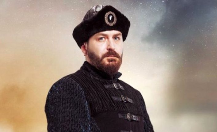 ’Diriliş Ertuğrul’ dizisinde rol alan ünlü oyuncu Arda Öziri, geçirdiği