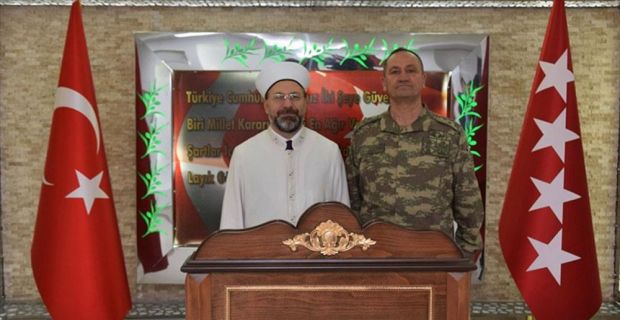 Diyanet İşleri Başkanı Erbaş ve beraberindekiler, Zeytin Dalı Harekatı'nın sevk