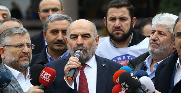Diyanet-Sen üyeleri, Diyanet İşleri Başkanlığına yönelik açıklamaları nedeniyle Adnan Oktar