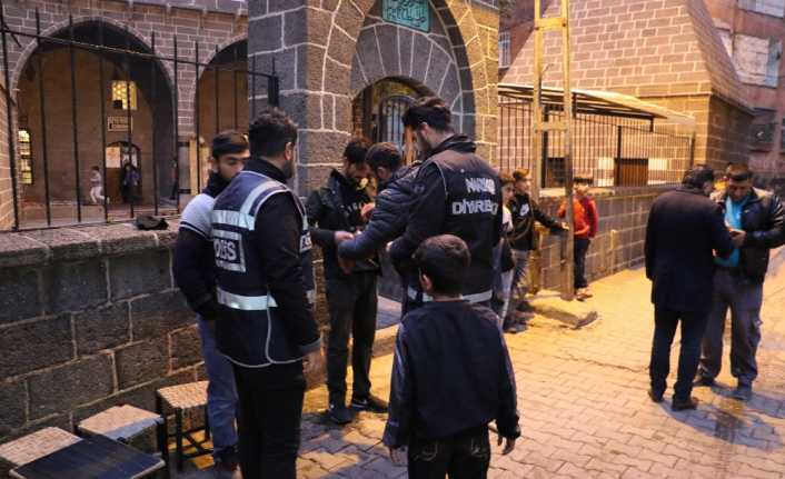Diyarbakır’da Narkotik Suçlarla Mücadele Şube Müdürlüğünce 250 polisle narkotik uygulaması