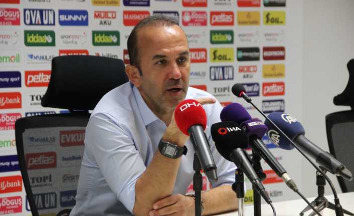 Büyükşehir Belediye Erzurumspor Teknik Direktörü Mehmet Özdilek, Akhisaspor maçı sonrası