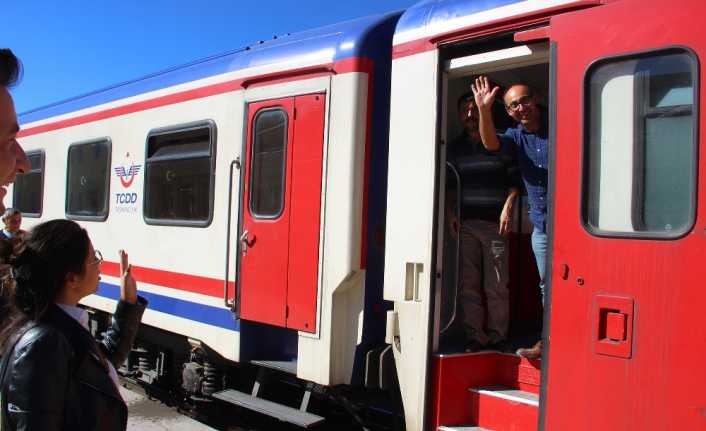 Ankara-Erzurum-Kars arası sefer yapan Doğu Ekspresi kış aylarının yaklaşmasıyla birlikte