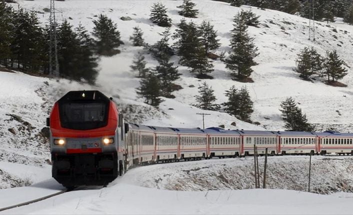 Doğu Ekspresi'nde yaklaşık yarım asır önce bir kurbanlık keçiyi taşıyan