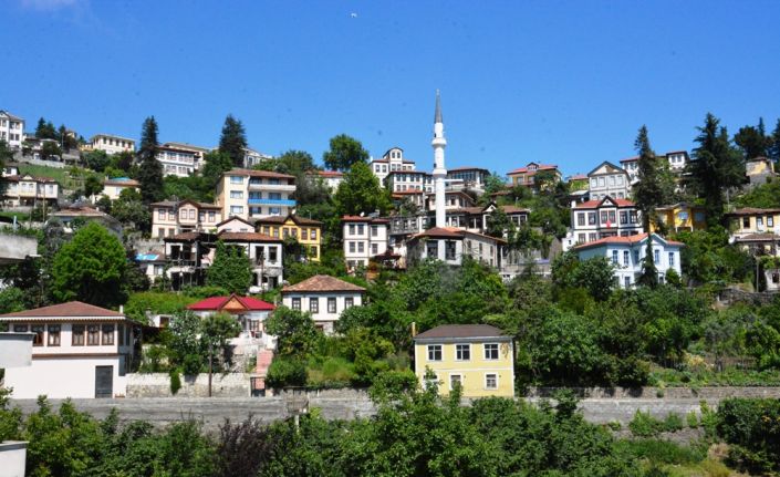 Trabzon’un Akçaabat ilçesinde Osmanlı evleriyle “Doğu Karadeniz’in Safranbolu’su” olarak nitelendirilen