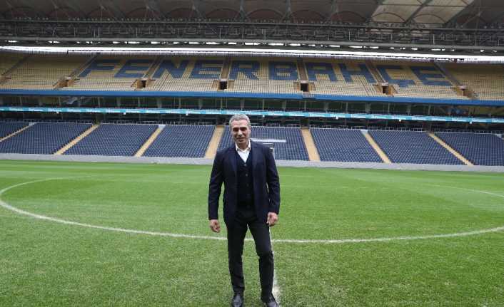 Fenerbahçe’nin yeni Teknik Direktörü Ersun Yanal, sarı-lacivertlilerdeki ikinci döneminde ilk