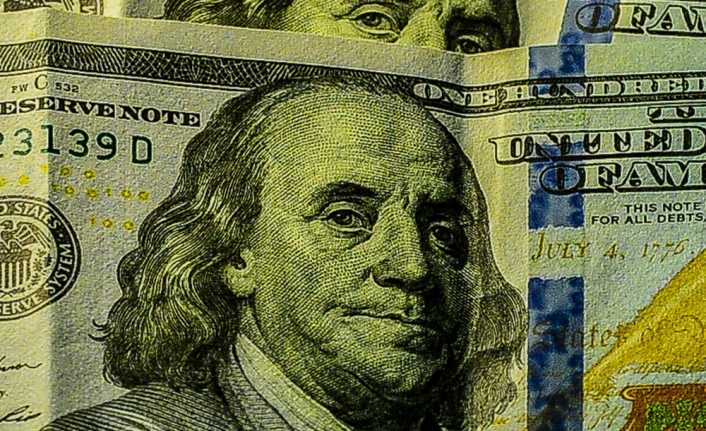 Merkez Bankası’nın faiz artırım kararının ardından dolar 6 TL, euro