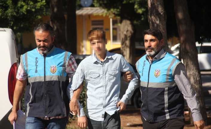 Donarak şehit olan 2 askere sosyal medyadan hakaret ettiği ileri