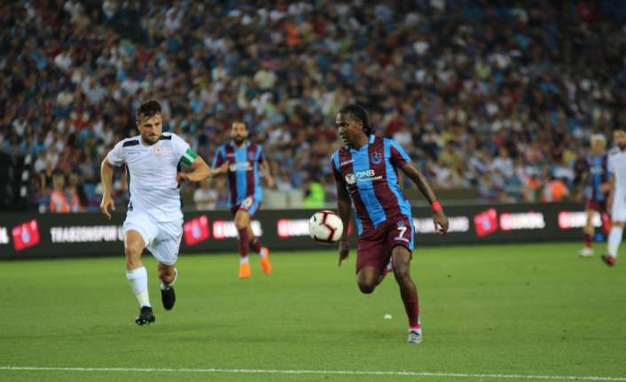 Trabzonspor, kuruluş yıldönümü etkinlikleri kapsamında Samsunspor ile dostluk maçı yaptı.