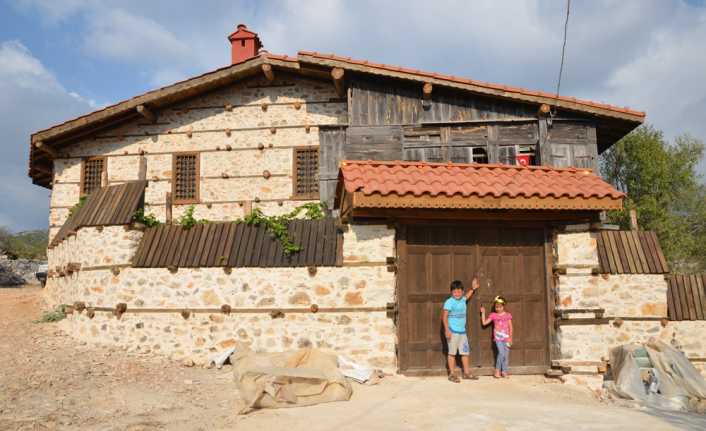 Antalya’nın Akseki ilçesinde 350 yıllık tarihiyle turistlerin ilgi odağı olan