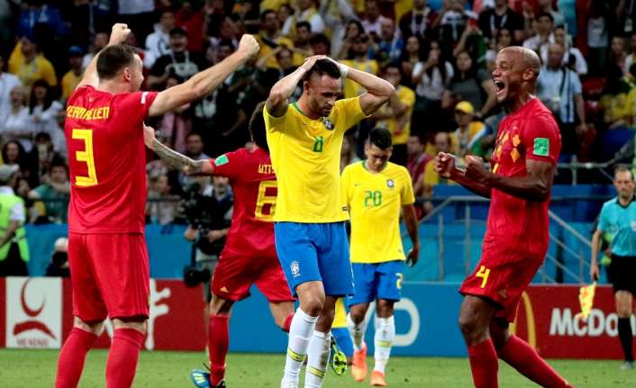 Dünya Kupasında çeyrek final heyecanı Uruguay-Fransa karşılaşması ile başladı. 