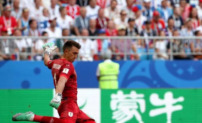 FIFA Dünya Kupası’nda Uruguay’ın kalesini koruyan Galatasaray’ın file bekçisi Fernando