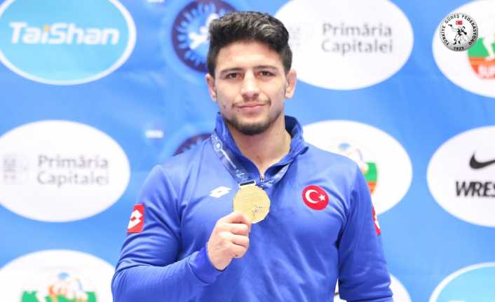 Romanya’nın başkenti Bükreş’te düzenlenen 23 Yaş Altı Dünya Güreş Şampiyonası’nda