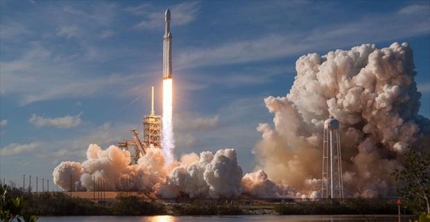 Amerikan uzay aracı ve roket üreticisi SpaceX, dünyanın en güçlü
