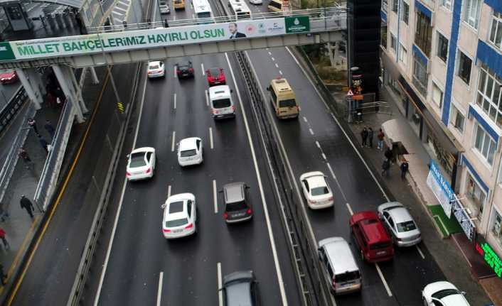 İstanbul’da trafiğin en yoğun olduğu noktalarda E-5 karayolu Avcılar yan